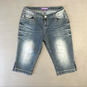 DEJA BLUE New York Bermuda Shorts
